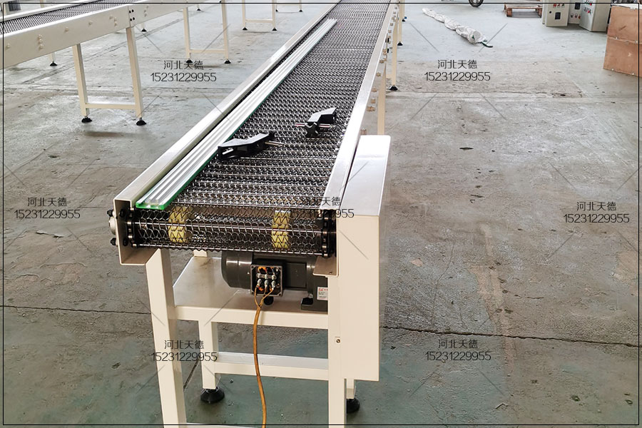 網(wǎng)帶輸送機(jī)