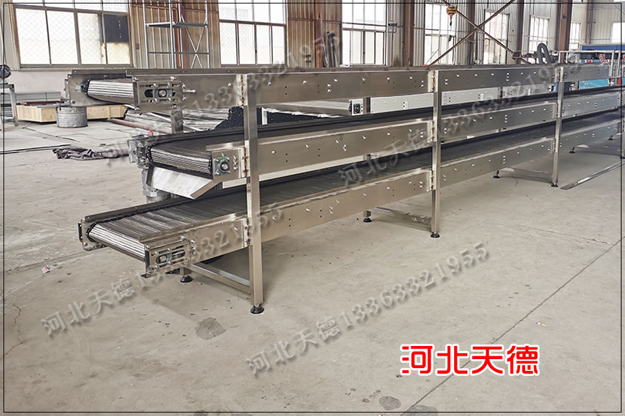 網(wǎng)帶輸送機